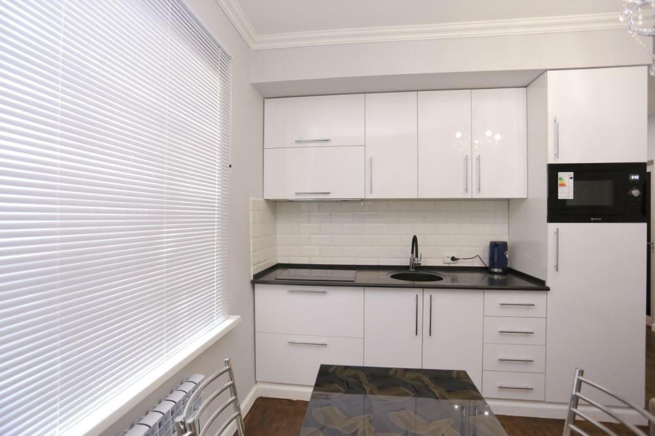 Luxury 2 Bedrooms Apartment Walking Distance From Gur-Emir Samarkand Exterior foto