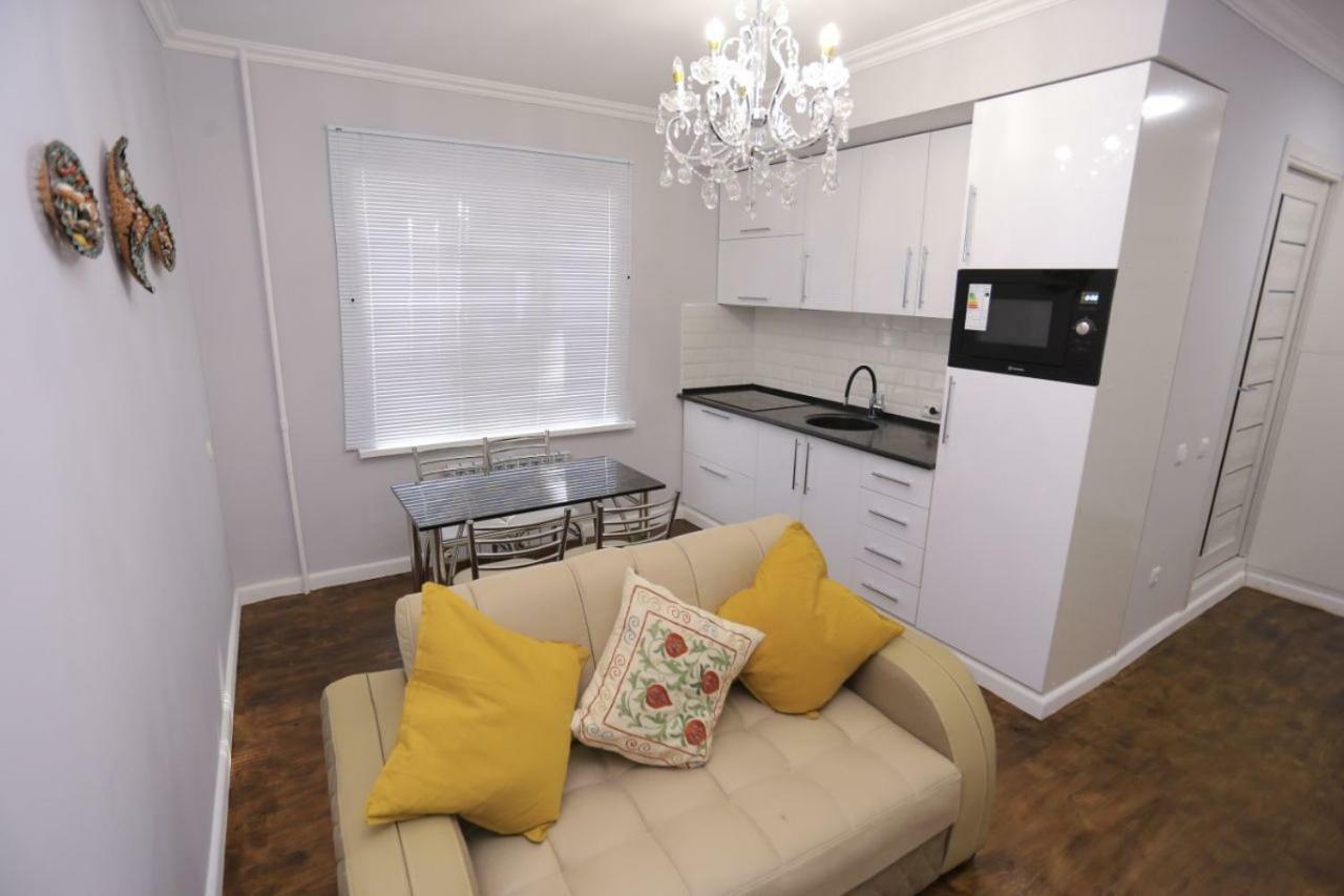 Luxury 2 Bedrooms Apartment Walking Distance From Gur-Emir Samarkand Exterior foto