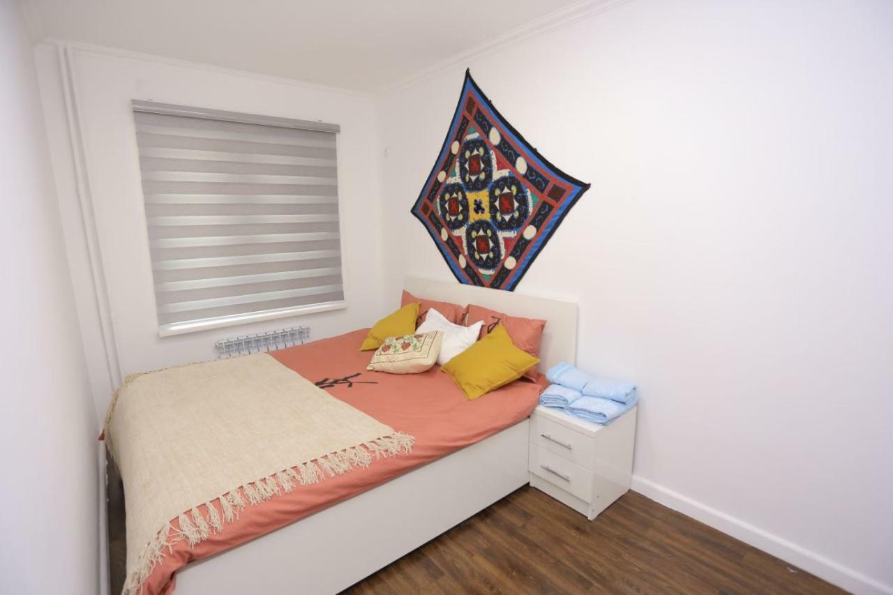 Luxury 2 Bedrooms Apartment Walking Distance From Gur-Emir Samarkand Exterior foto