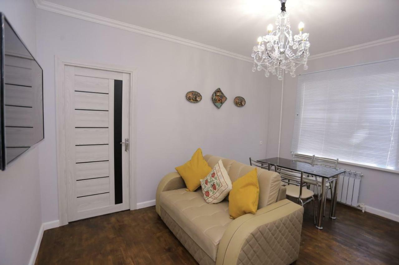 Luxury 2 Bedrooms Apartment Walking Distance From Gur-Emir Samarkand Exterior foto