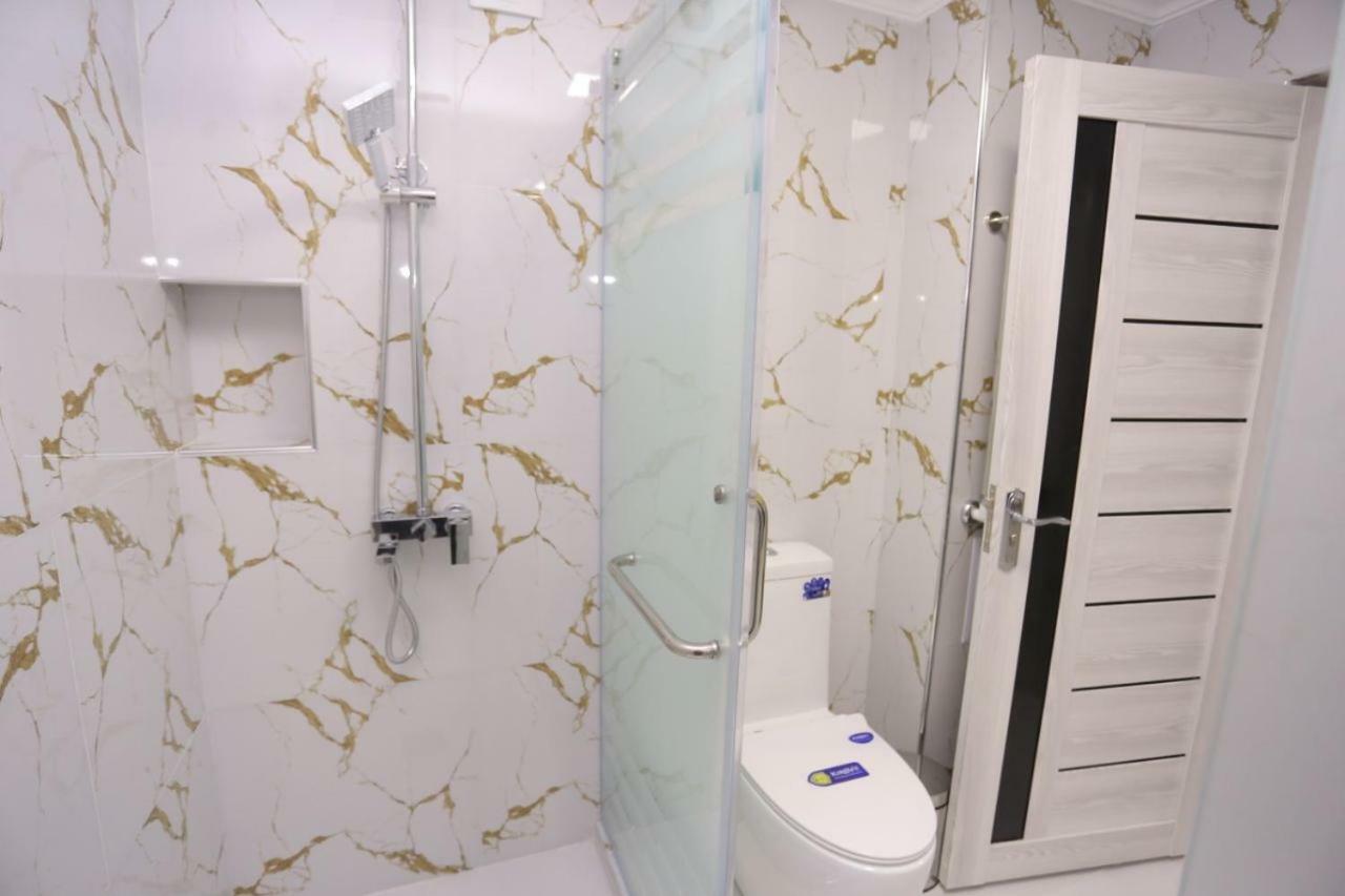 Luxury 2 Bedrooms Apartment Walking Distance From Gur-Emir Samarkand Exterior foto